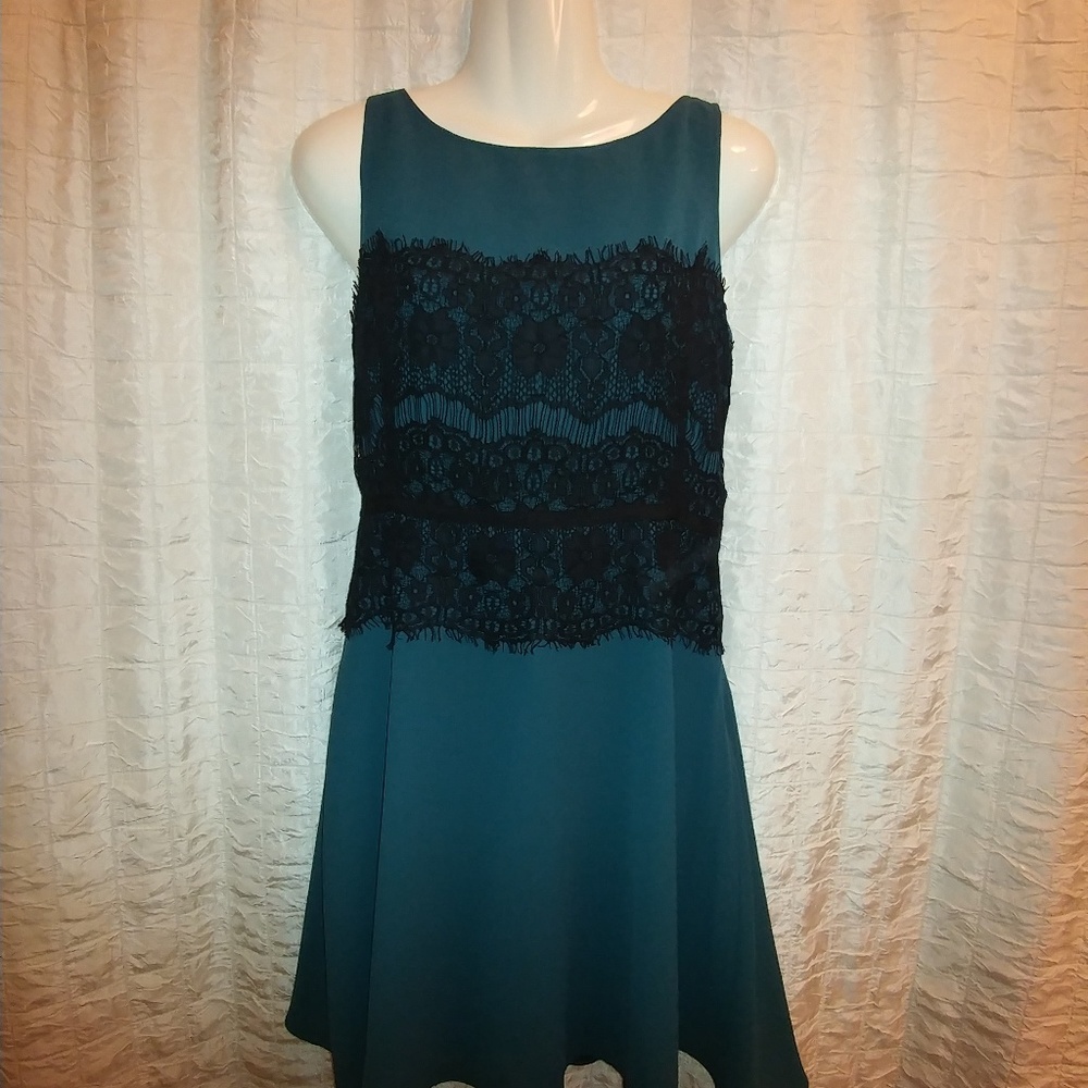 Hunter Green LOFT Holiday/Party Dress